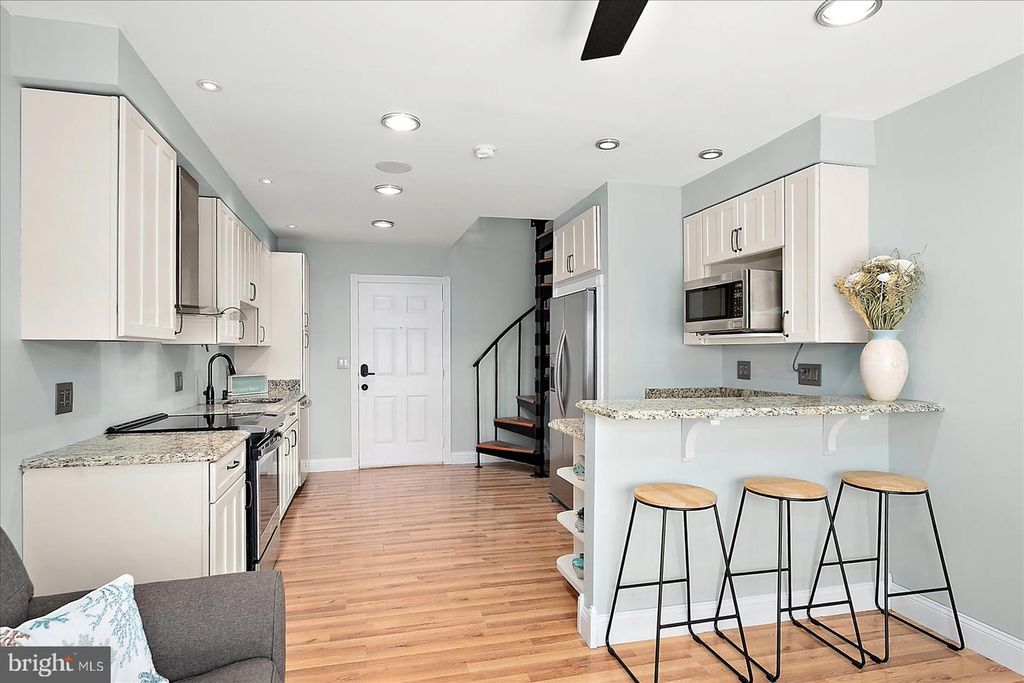 Image 11 of property listing at 105 123RD ST #332B2, Ocean City, MD 21842