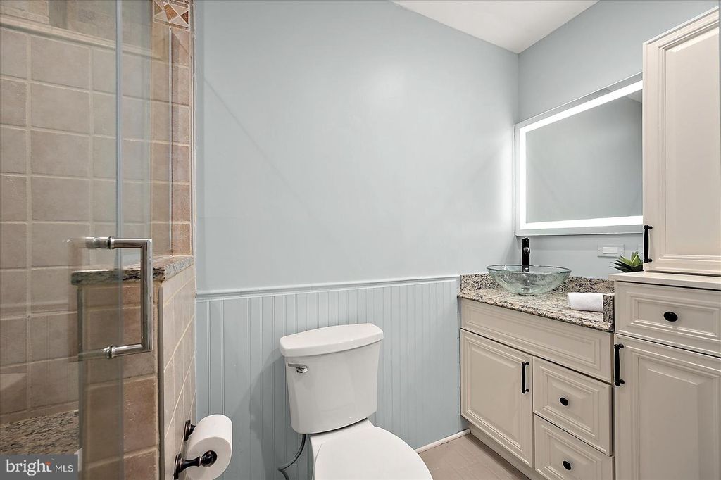 Image 25 of property listing at 105 123RD ST #332B2, Ocean City, MD 21842