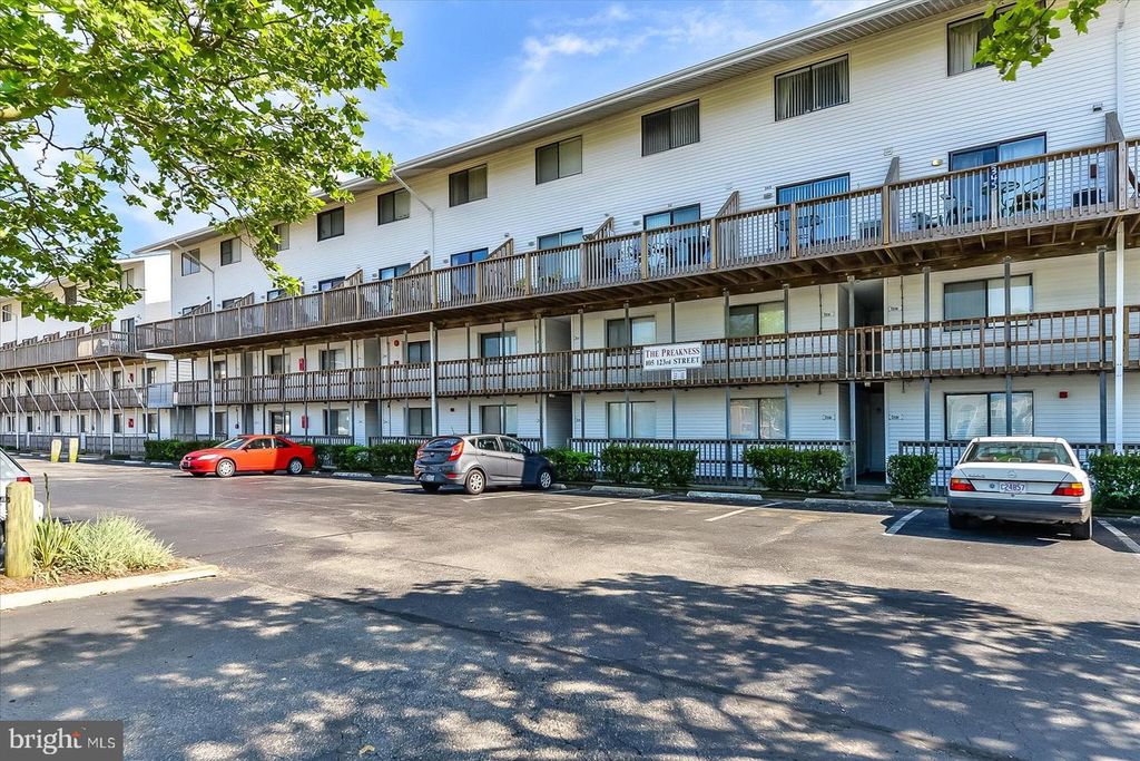 Image 39 of property listing at 105 123RD ST #332B2, Ocean City, MD 21842