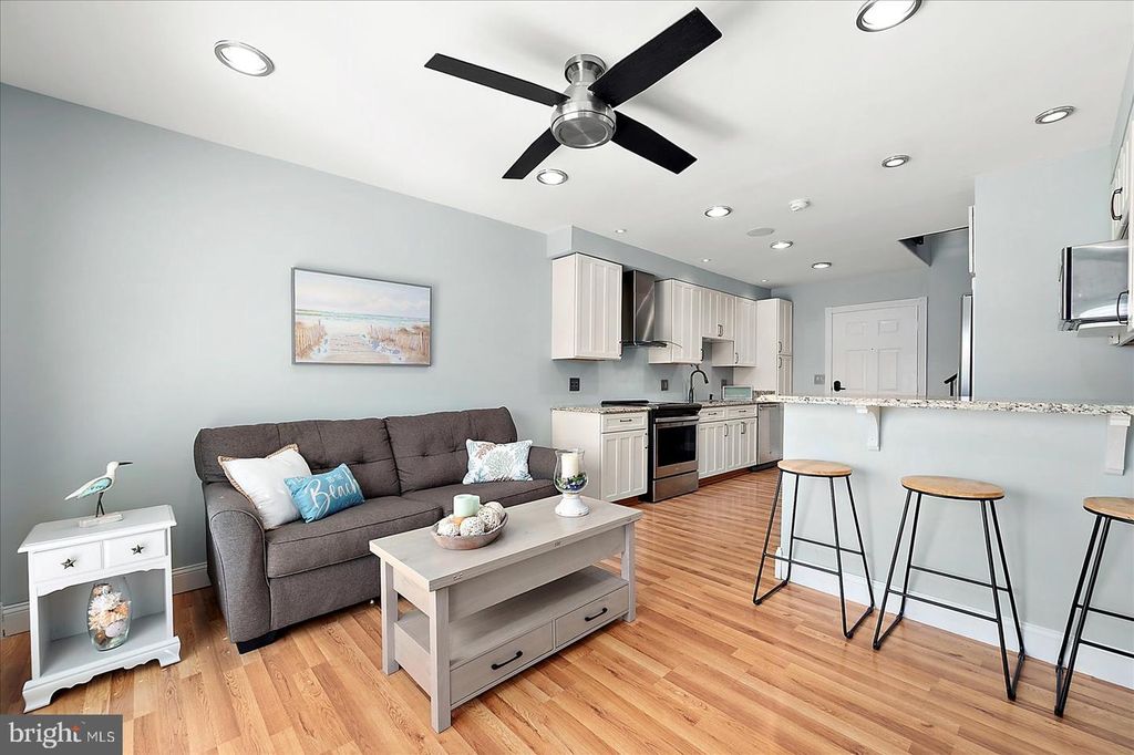 Image 7 of property listing at 105 123RD ST #332B2, Ocean City, MD 21842