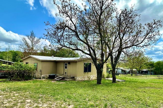 172 Sleepy Hollow Circle, Kerrville, TX 78028