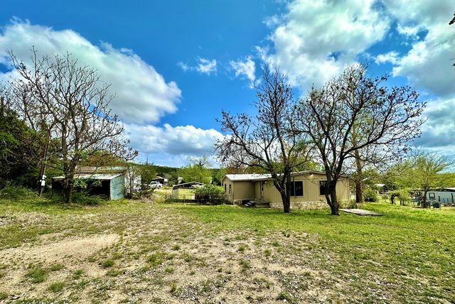 172 Sleepy Hollow Circle, Kerrville, TX 78028