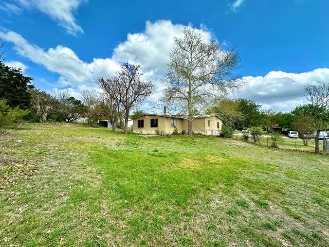 172 Sleepy Hollow Circle, Kerrville, TX 78028