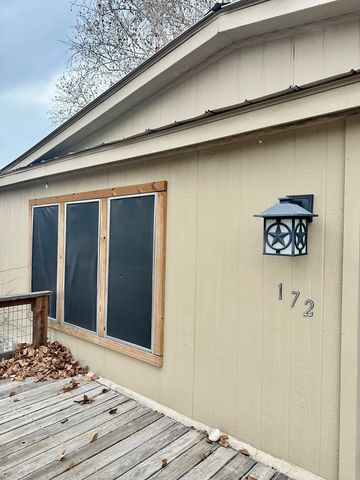 172 Sleepy Hollow Circle, Kerrville, TX 78028