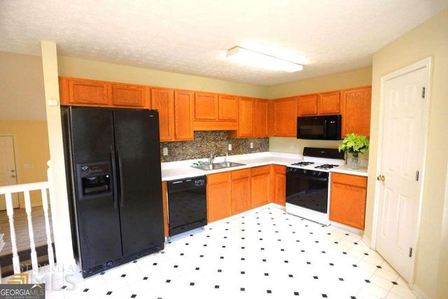 354 Kathy Court, Douglasville, GA 30134