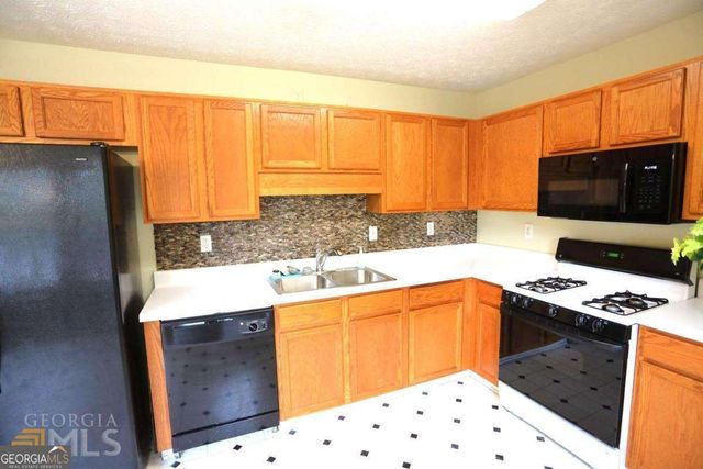 354 Kathy Court, Douglasville, GA 30134