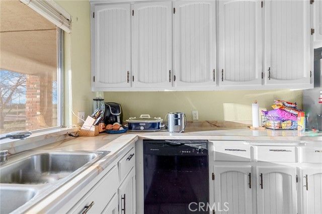 7148 Kingsley, Hesperia, CA 92345