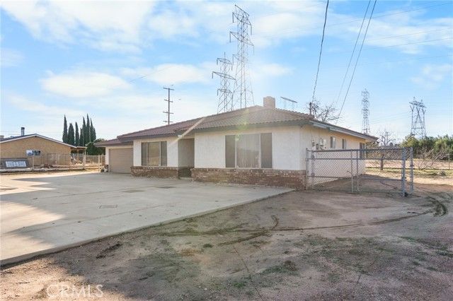 7148 Kingsley, Hesperia, CA 92345