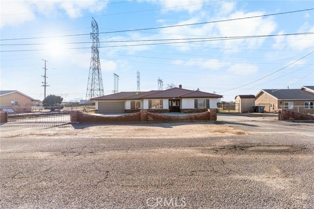 7148 Kingsley, Hesperia, CA 92345