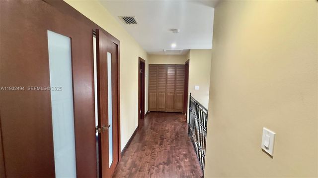 1094 Redwood St 1094, Hollywood, FL 33019