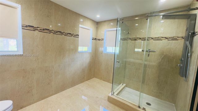 1094 Redwood St 1094, Hollywood, FL 33019