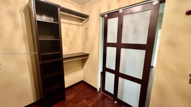 1094 Redwood St 1094, Hollywood, FL 33019