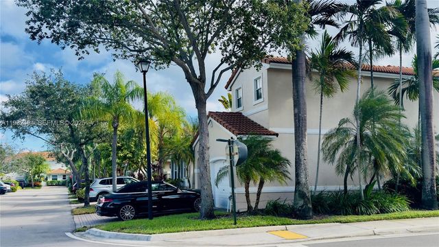 1094 Redwood St 1094, Hollywood, FL 33019