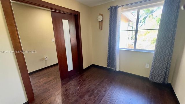 1094 Redwood St 1094, Hollywood, FL 33019