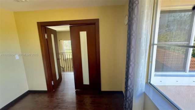 1094 Redwood St 1094, Hollywood, FL 33019