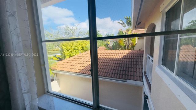 1094 Redwood St 1094, Hollywood, FL 33019