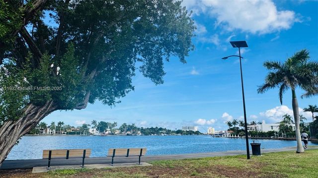 1094 Redwood St 1094, Hollywood, FL 33019