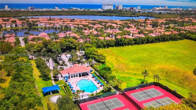 1094 Redwood St 1094, Hollywood, FL 33019