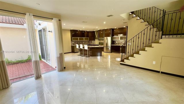 1094 Redwood St 1094, Hollywood, FL 33019