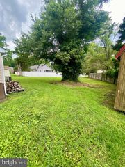 40 MONROE DR, Colonial Beach, VA 22443