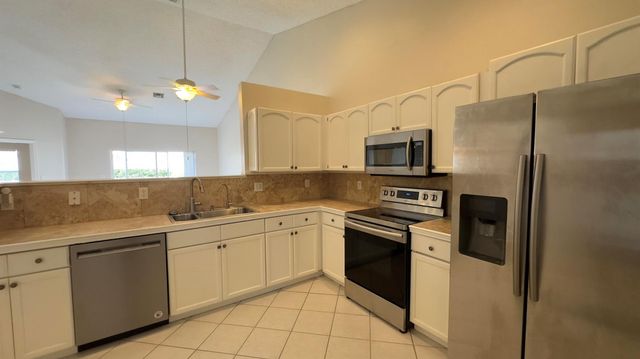 1955 Waterside Court E, Wellington, FL 33414