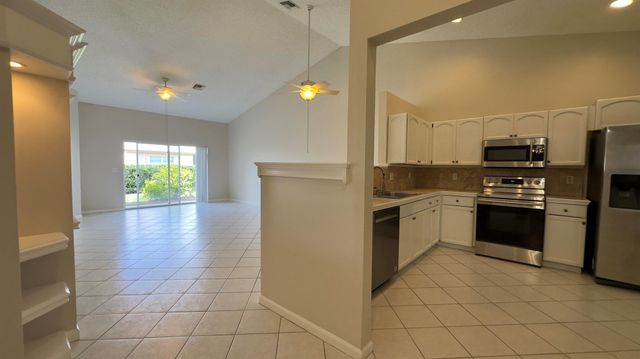 1955 Waterside Court E, Wellington, FL 33414