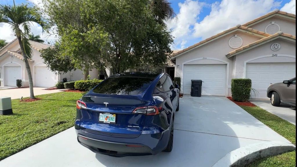 1955 Waterside Court E, Wellington, FL 33414