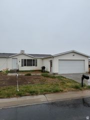 182 W 2050 S, Vernal, UT 84078