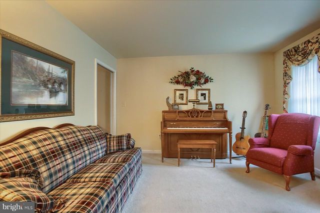 478 N LANCASTER ST, Jonestown, PA 17038