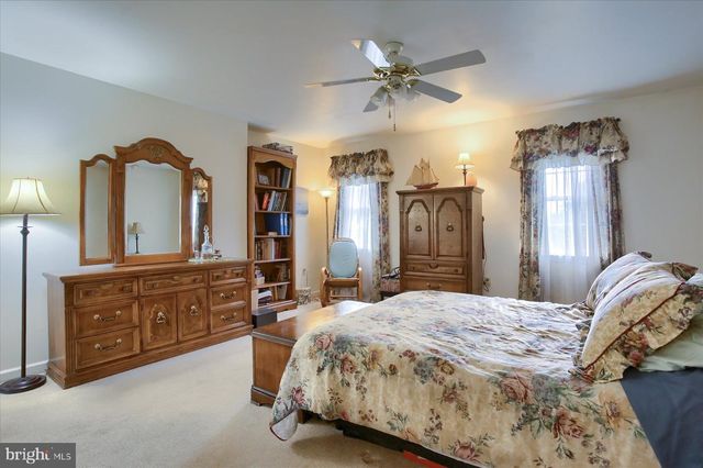 478 N LANCASTER ST, Jonestown, PA 17038