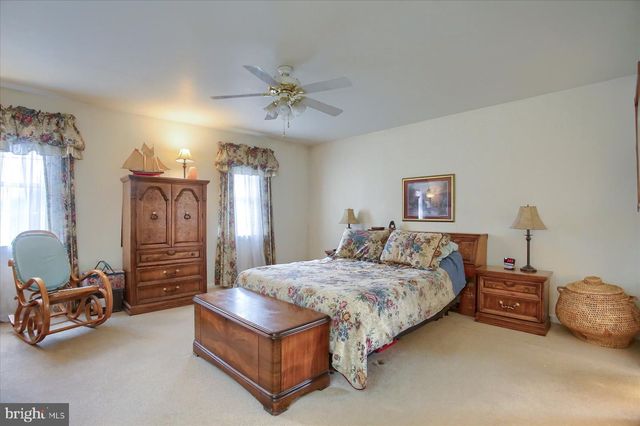 478 N LANCASTER ST, Jonestown, PA 17038