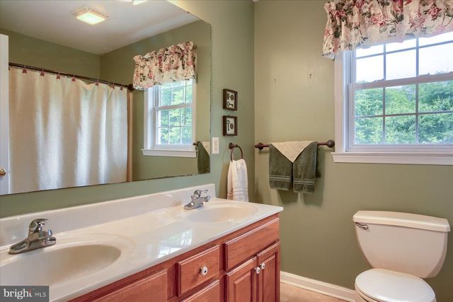 478 N LANCASTER ST, Jonestown, PA 17038