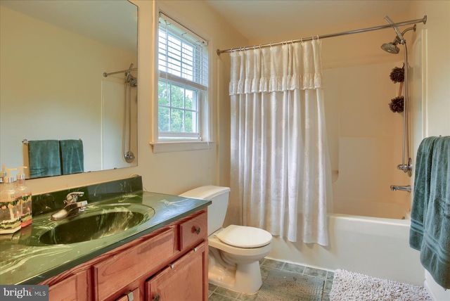 478 N LANCASTER ST, Jonestown, PA 17038