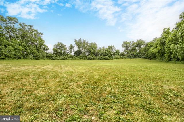 478 N LANCASTER ST, Jonestown, PA 17038