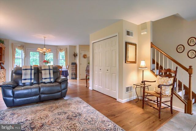 478 N LANCASTER ST, Jonestown, PA 17038