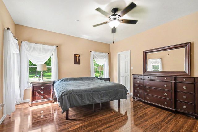55220 Sundance Drive, New Carlisle, IN 46552