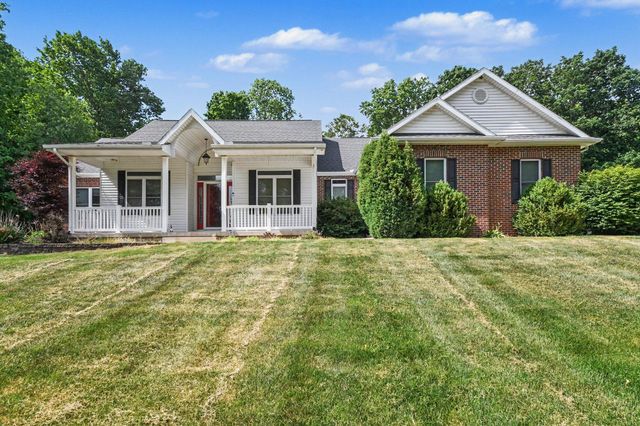 55220 Sundance Drive, New Carlisle, IN 46552