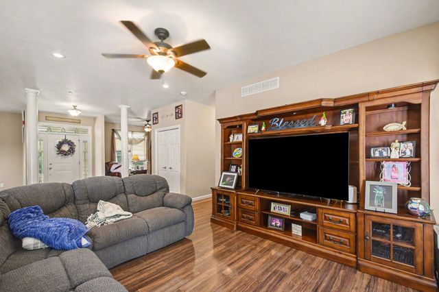55220 Sundance Drive, New Carlisle, IN 46552