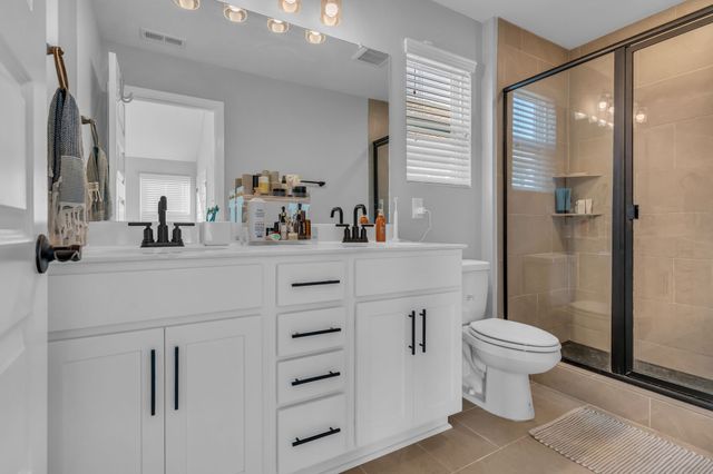 426 Kinnard Dr, Hendersonville, TN 37075