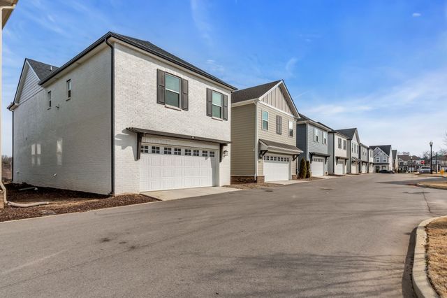 426 Kinnard Dr, Hendersonville, TN 37075