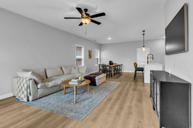 426 Kinnard Dr, Hendersonville, TN 37075