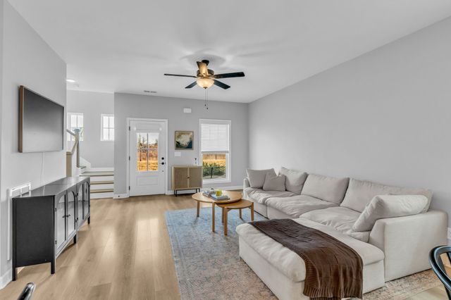 426 Kinnard Dr, Hendersonville, TN 37075