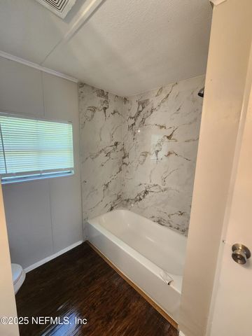 5827 AUGO Lane, Jacksonville, FL 32244