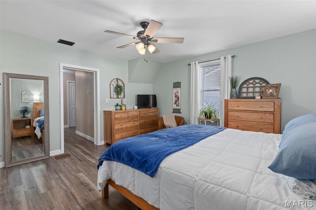 306 E Putnam Street, Mount Olive, IL 62069