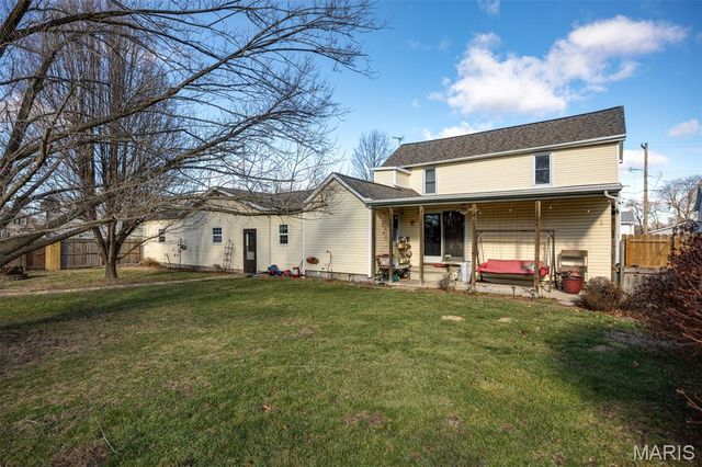 306 E Putnam Street, Mount Olive, IL 62069