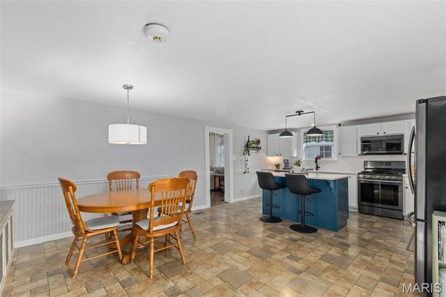 306 E Putnam Street, Mount Olive, IL 62069