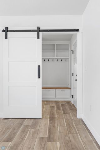 8806 Meadowlark Parkway, Horace, ND 58047