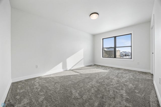 8806 Meadowlark Parkway, Horace, ND 58047