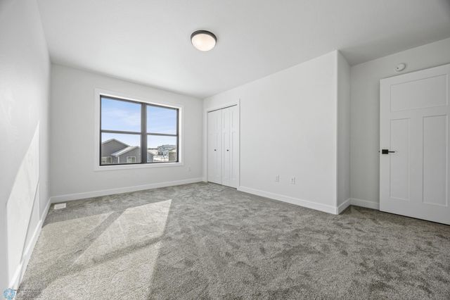 8806 Meadowlark Parkway, Horace, ND 58047