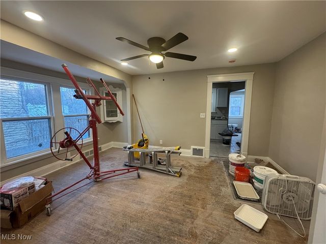 1015 E 131st Street, East Cleveland, OH 44108